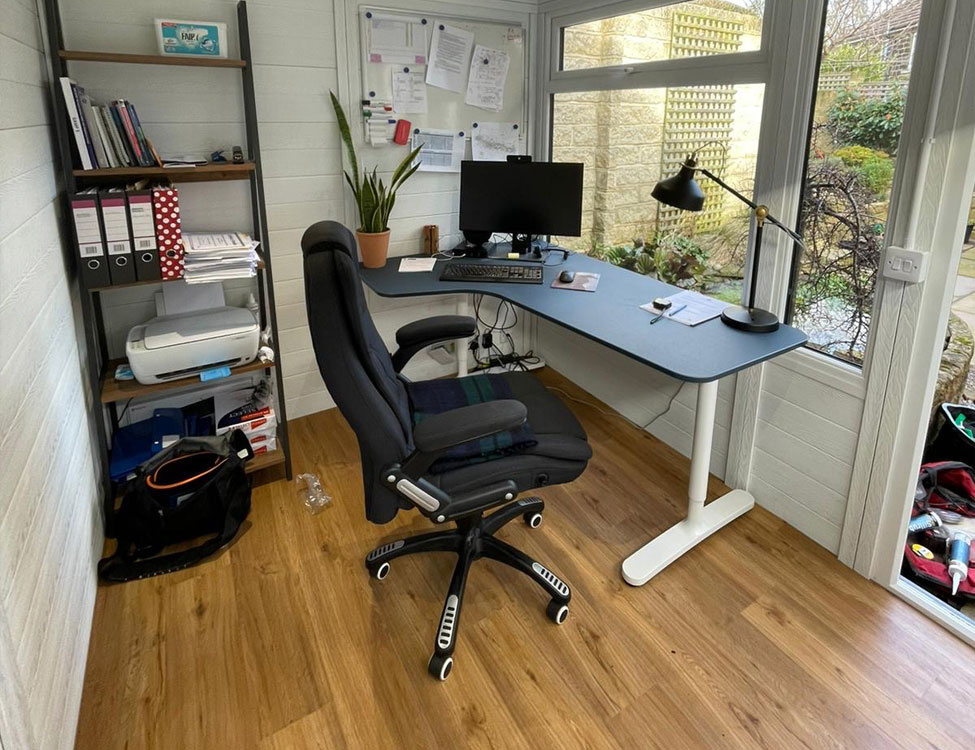 Luxury Garden Studio Office